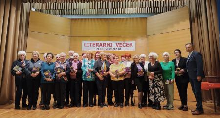 Udeleženci  letošnjega 15. Literarnega  ustvarjanja starejših v Stražišču